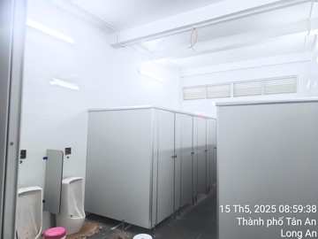 Nhà vệ sinh