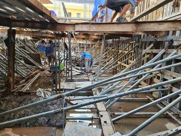 Nhà ở kết hợp văn phòng 16-18 Thành Thái – ảnh 1